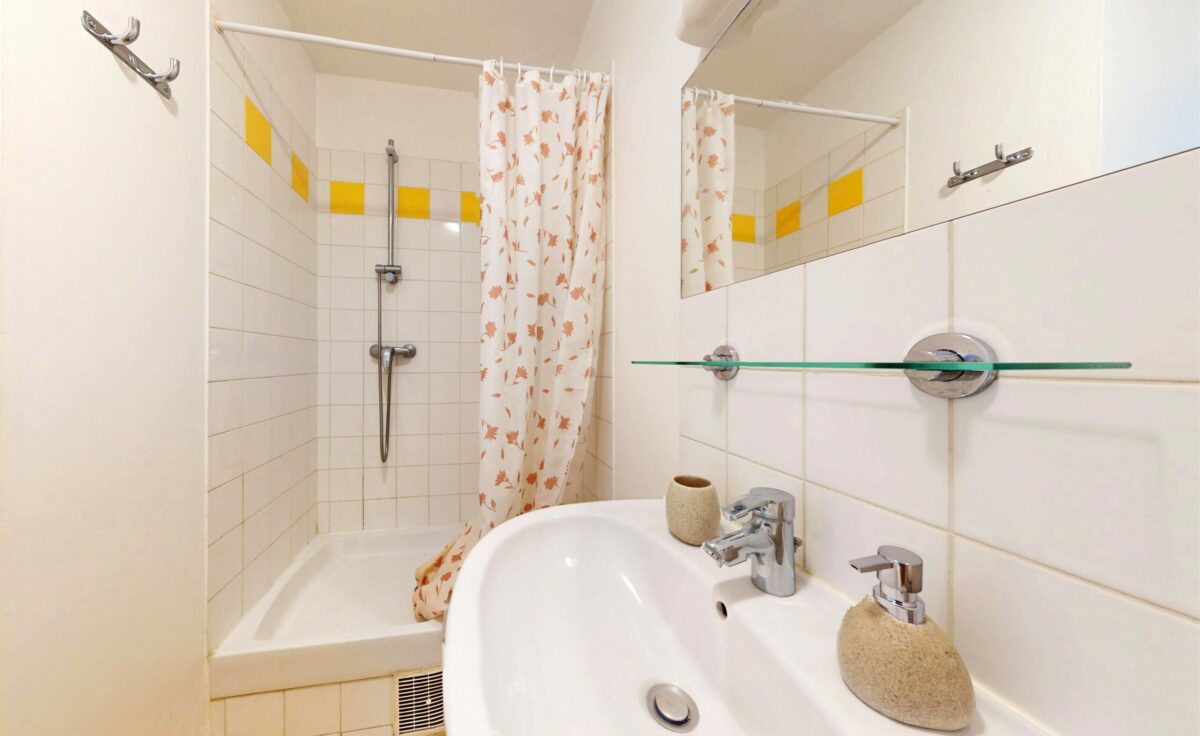 salle de bain - résidence étudiante Le-Rodrigue - Montreuil - Arpej