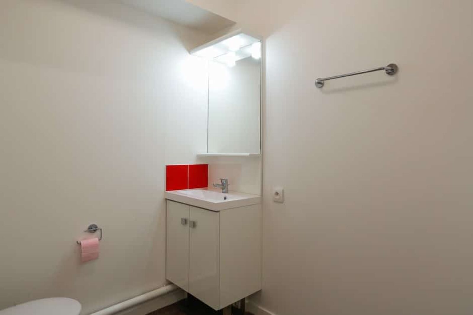 salle d'eau résidence étudiante Edgar Faure à Palaiseau - ARPEJ