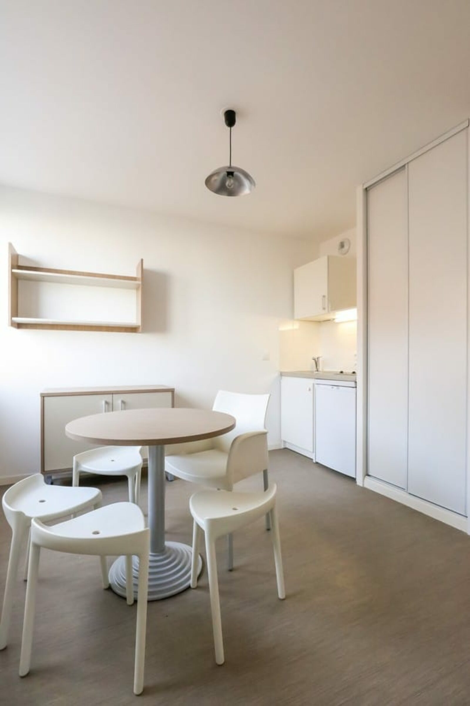 kitchenette résidence jeunes actifs La Cerisaie à Fresnes - ARPEJ