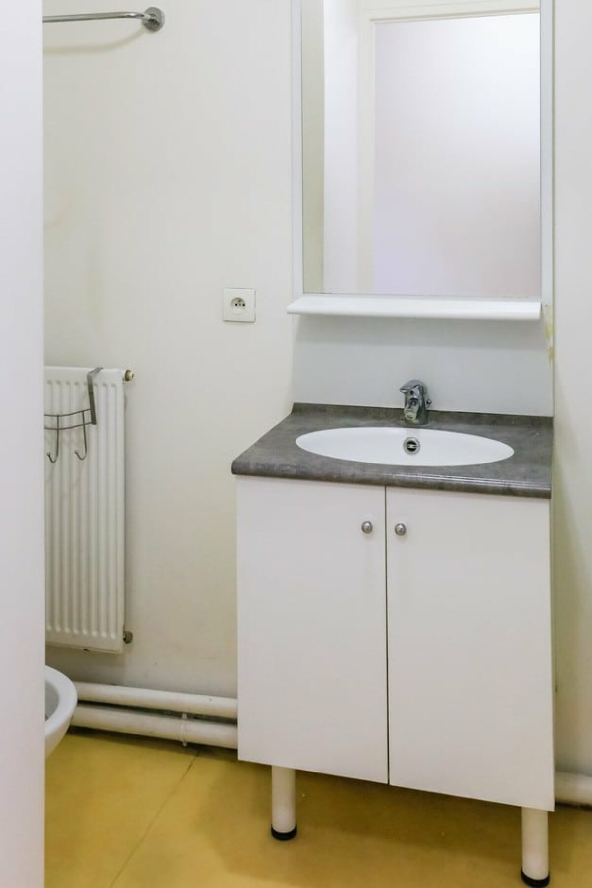salle d'eau résidence étudiante Chanzy à Nanterre - ARPEJ
