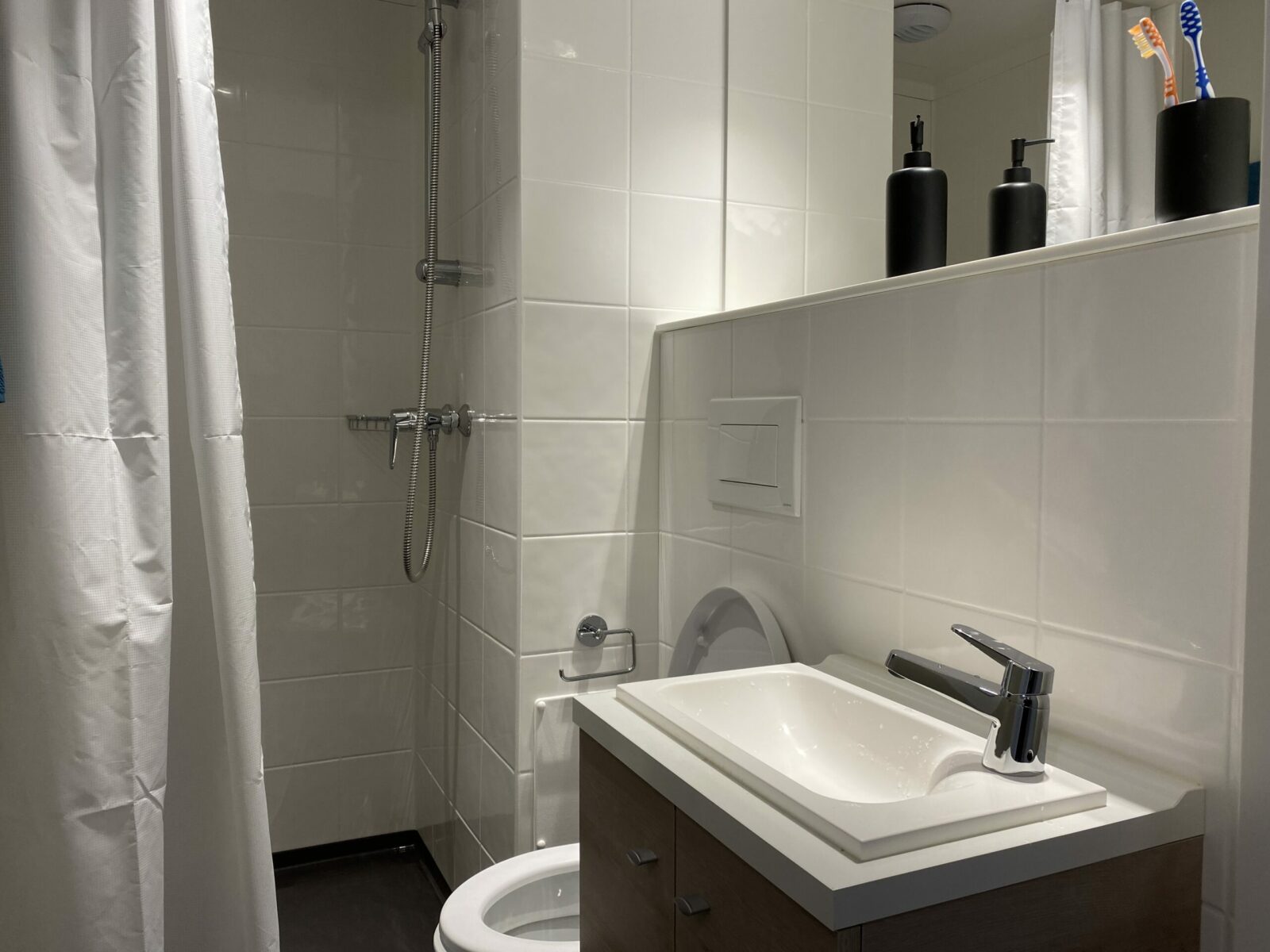 salle de bain résidence étudiante Oméga à Aubervilliers - ARPEJ