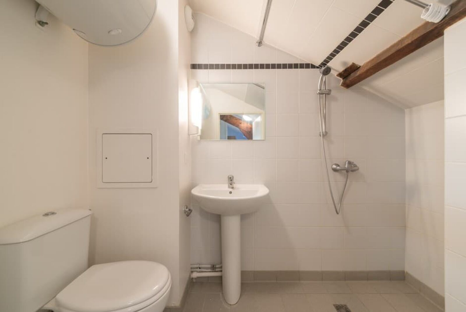 Salle de bain résidence étudiante Baudin à Gennevilliers - Arpej