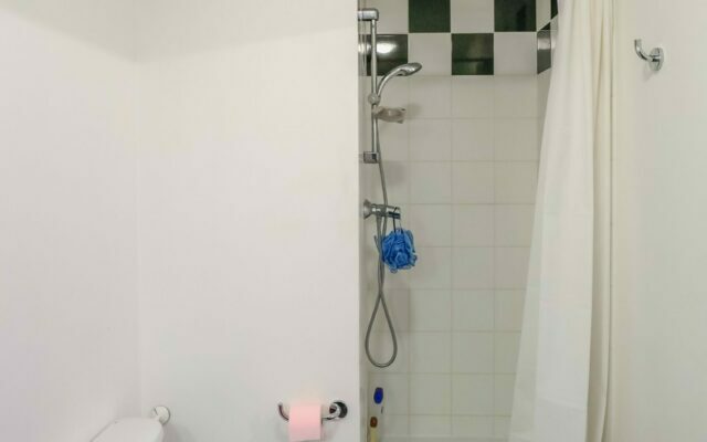 Salle de bain résidence étudiante Larose à Gennevilliers - ARPEJ