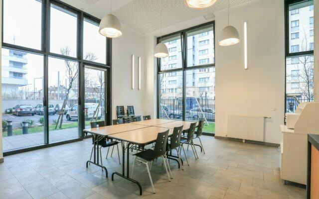 Work Place résidence étudiante Larose à Gennevilliers - ARPEJ