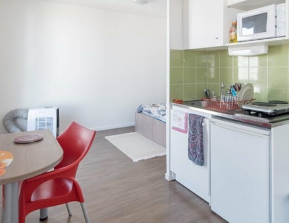 kitchenette résidence étudiante Carmen Caron à Aubervilliers - Arpej