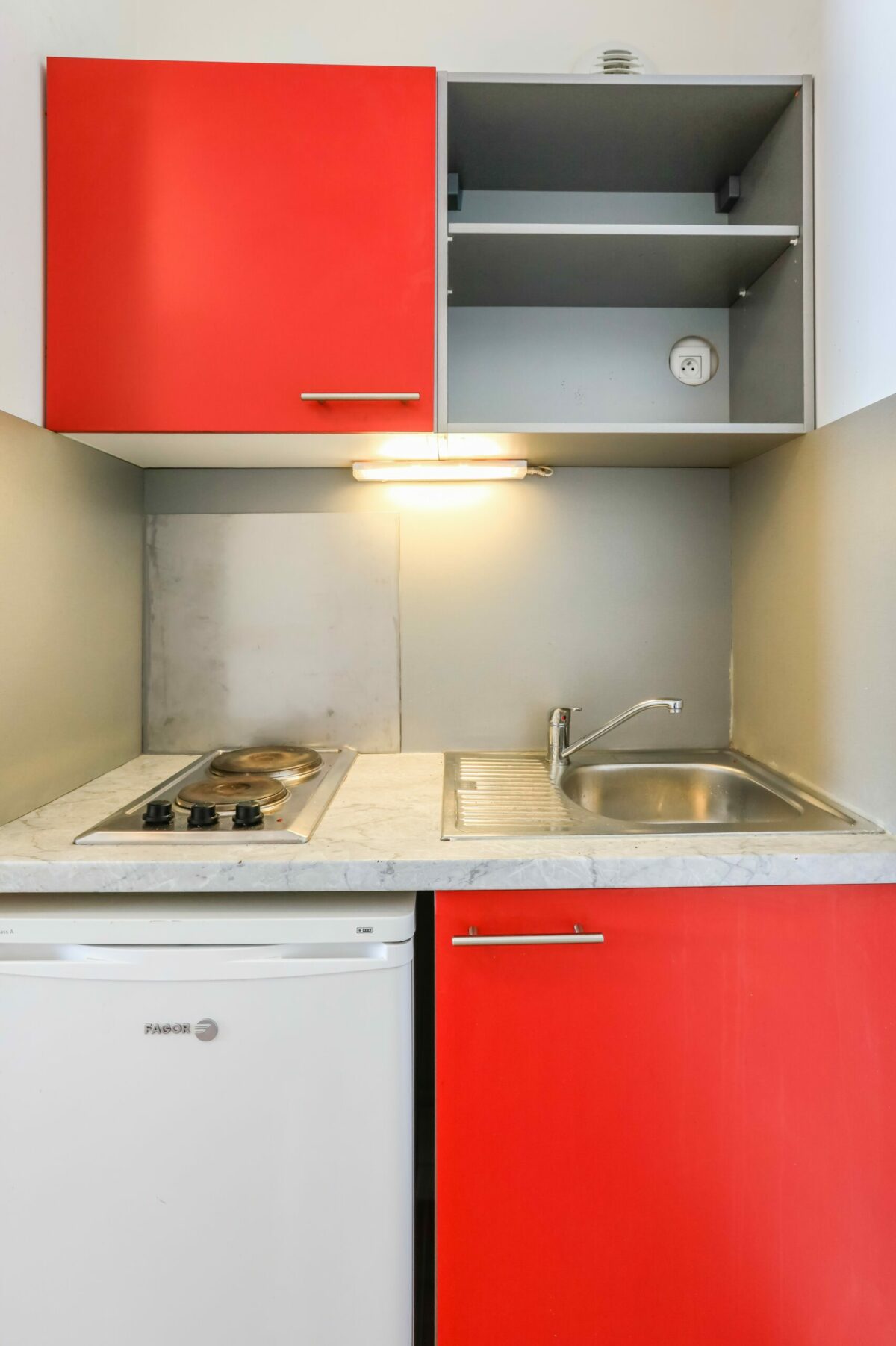 Kitchenette résidence étudiante et jeunes actifs Millénium à Vélizy-Villacoublay -ARPEJ