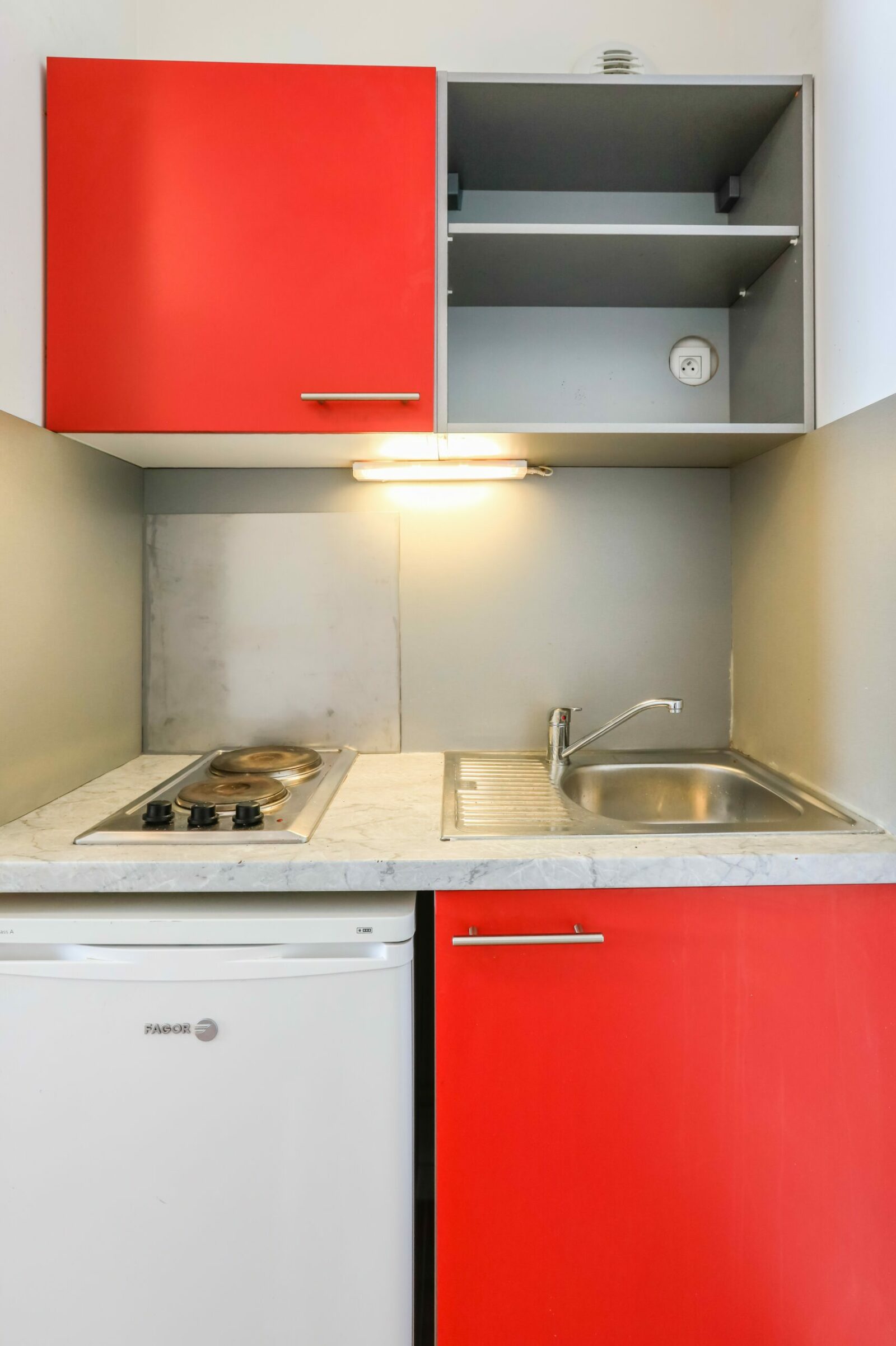 Kitchenette résidence étudiante et jeunes actifs Millénium à Vélizy-Villacoublay -ARPEJ